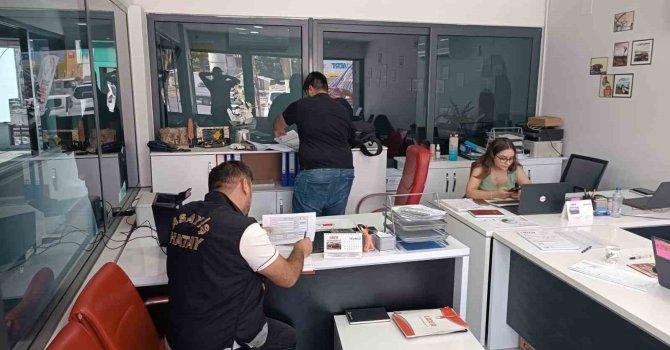 İskenderun’da araç kiralama ve konaklama firmalarına denetim yapıldı