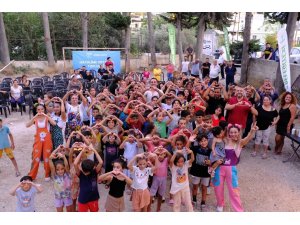 Defne Belediyesi’nin Bostancık Mahallesi’nde düzenlediği etkinlikte çocuklar doyasıya eğlendi
