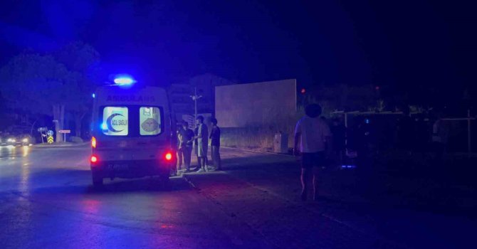 Gazipaşa’da motosiklet devrildi: 2 yaralı