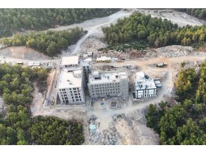 ALKÜ’de modern laboratuvar ve dersliklerle yeni sağlık merkezi kuruluyor