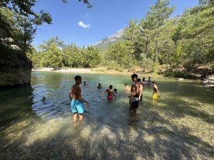 Minik sporcular Ormana Spor Köyü’nde hem spor yaptı hem doğayla buluştu
