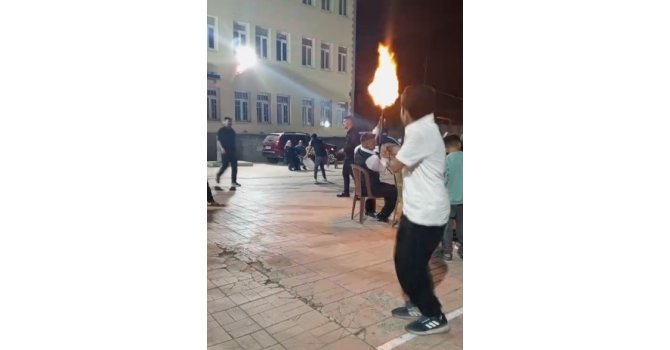 Düğünde havaya ateş açılan anlar kamerada