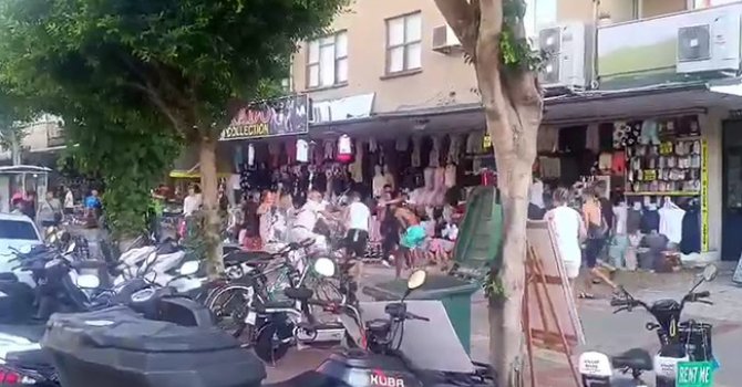 İngiliz turistler ile esnaf birbirine girdi: Taş ve sopalar havada uçuştu