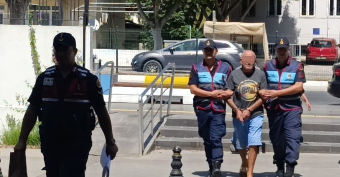 Antalya’da alacak-verecek cinayetinin zanlısı adliyeye sevk edildi