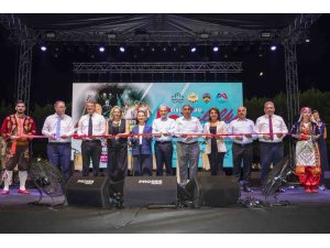 Başkan Seçer, Silifke Müzik ve Folklor Festivali’ne katıldı