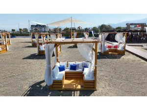 Hatay Büyükşehir Belediyesi tarafından yapımı tamamlanan Alakop Plajı hizmete açıldı