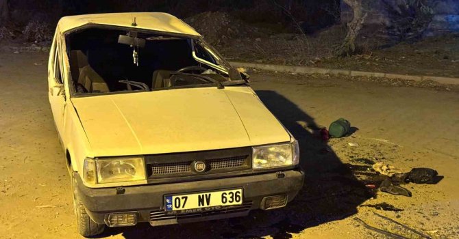 Park halindeki araca çarpan TOFAŞ’ın sürücüsü firar etti