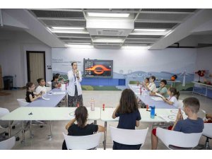 Mersin’de 5 bin 547 öğrenci yaz tatilini bilimle geçirdi