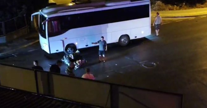 Otobüsle çarpışan elektrikli bisikletin sürücüsü yaralandı