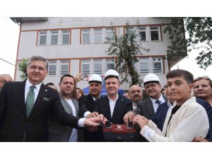 Seçer: "Belediye başkanları her şeyden önce halkın acısını anlamalı"