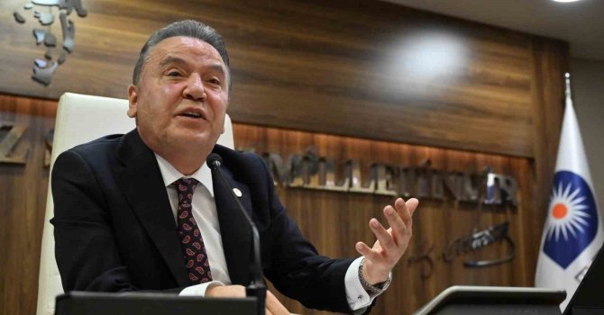 Muhittin Böcek hastaneye sevk edildi