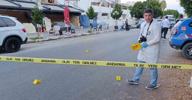 Antalya’da silahlı saldırı: 1’i turist 3 yaralı