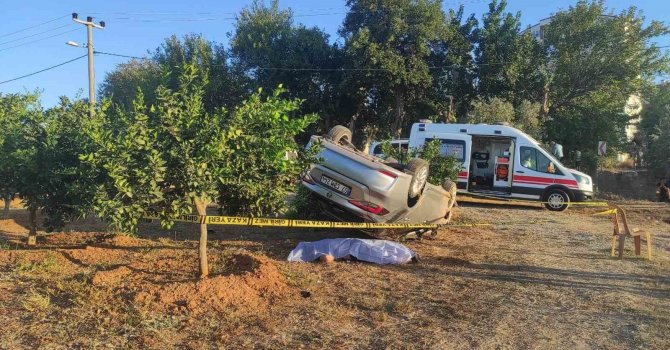 Otomobil şarampole devrildi: 1 ölü