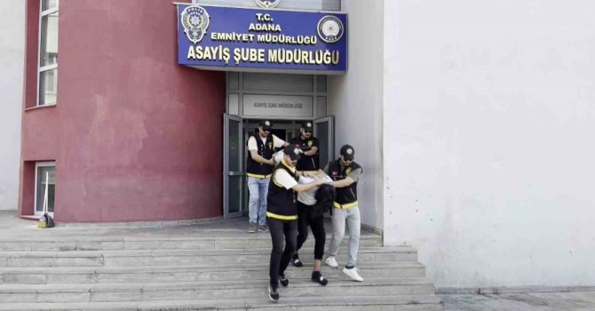 2 kişiyi vurup kuyumcu soymuşlardı: Altınları satıp paraları sayarken kendilerini çekmişler