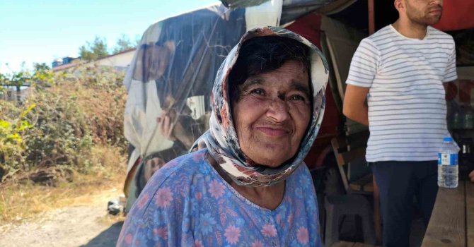 Son durakta otobüsten inmeyen kadın için şoförler seferber oldu