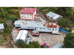 Köy okulları ve öğrencilere anlamlı dokunuş