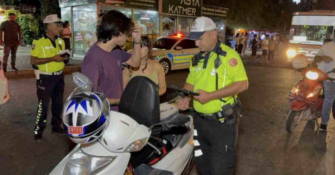 Adana’da 46 motosiklet sürücüsüne 357 bin lira ceza kesildi