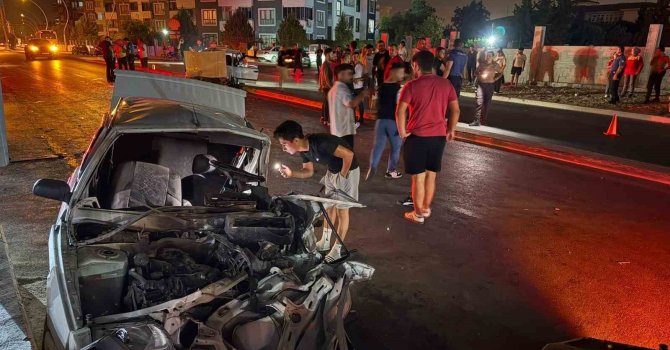 Mersin’de feci kaza: 1 ölü, 8 yaralı