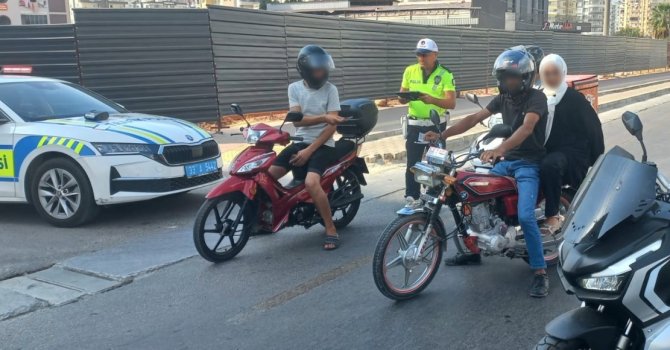 2 milyona yakın araç denetlendi: En çok ceza emniyet kemeri ile kasksız motor kullanımına kesildi
