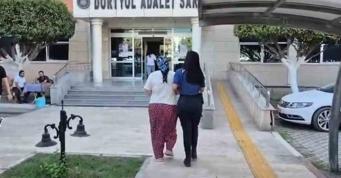 Dörtyol’da uyuşturucu taciri kadın tutuklandı