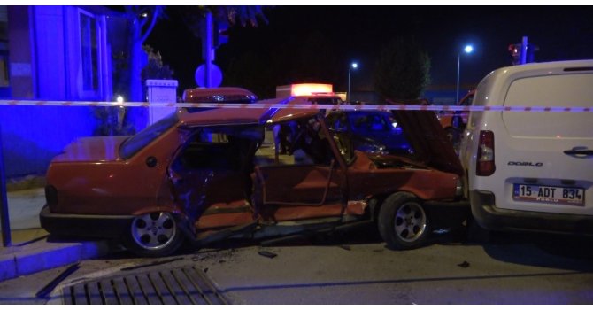 Burdur’da feci kaza: 1 ölü 4 yaralı