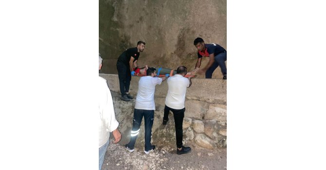 Titus Tüneli’nde dengesini kaybederek düşen vatandaş yaralandı