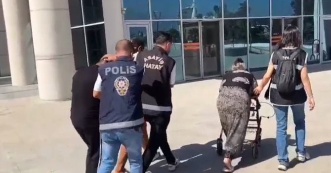 Oto faresi 3 hırsız yakalandı; 2 tutuklama