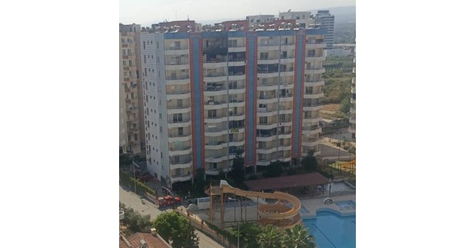 Mersin’de tatil sitesinde yangın