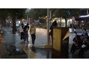 Burdur’da sağanak yağış