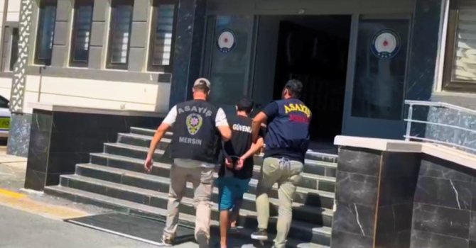 17 suç, 27 yıl hapisle aranıyordu: ’Güvenlik’ yazılı kıyafetle tavuk çiftliğinde yakalandı