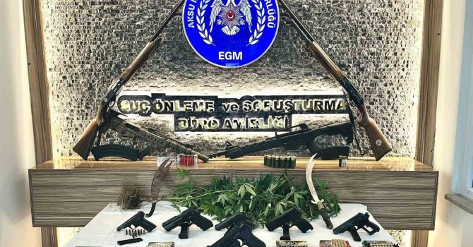 Antalya’da çok sayıda ruhsatsız silah ele geçti: 9 gözaltı