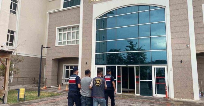 Burdur’da aranan 25 şahıs yakalandı