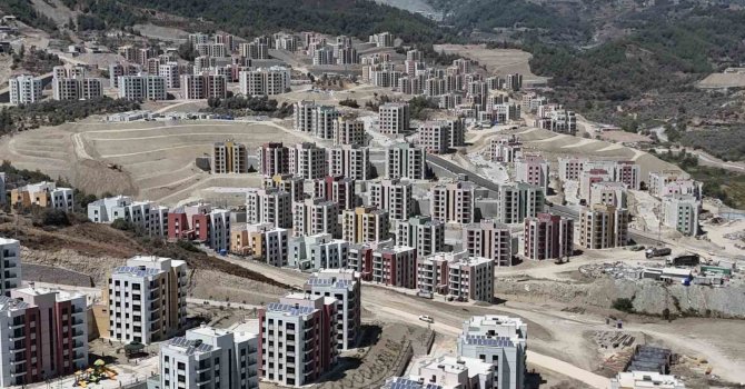 Hatay’da depremin izleri 190 bin bağımsız bölümle silinecek