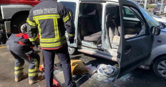 Esnafın zamanında müdahalesi aracın yanmasını önledi