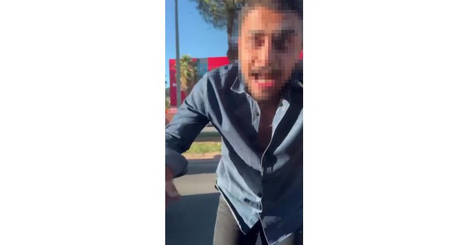 Kahramanmaraş’ta trafik kavgası: Aracın camını yumruklayıp kırdı