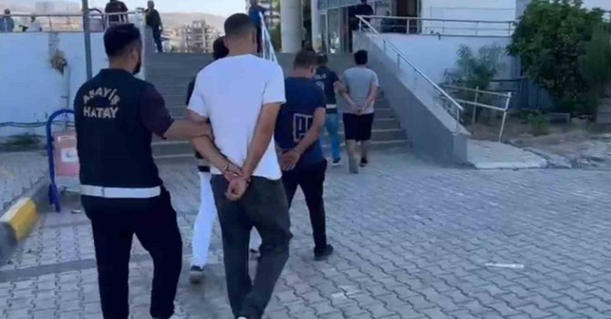 Hatay’da asayiş operasyonu; aranan 5 kişi yakalandı