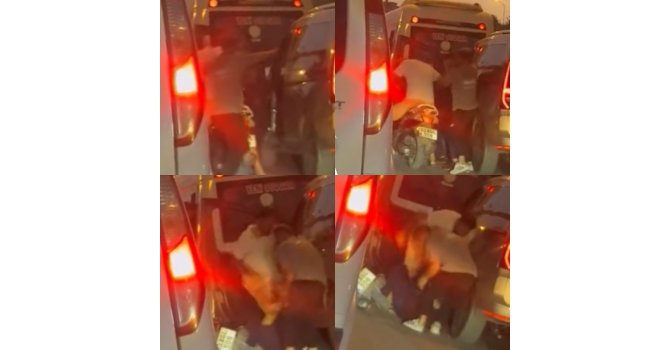 Trafikte araç sürücüsünü darbeden 2 şüpheli yakalandı