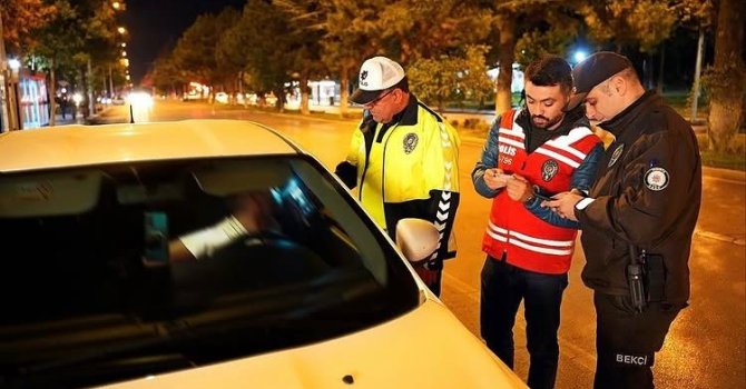 Isparta’da egzoz ve modifiye araç denetiminde 22 araca ceza