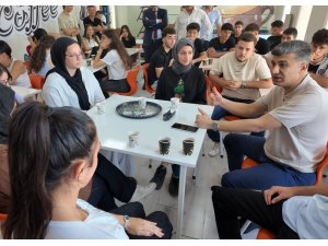 Akdeniz Belediyesinden gençlere üniversite hazırlık desteği