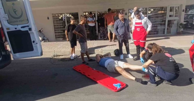 Otomobille çarpışan motosikletli metrelerce savruldu: O anlar kamerada