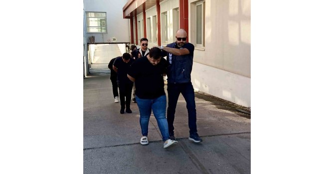 Boğa alacakken Sazan Sarmalı kurbanı oldular