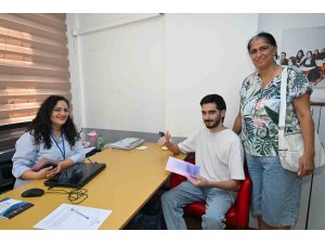 Mersin’de üniversiteyi kazanan öğrencilere geri ödemesiz öğrenim desteği