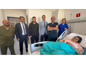 Deprem sonrası yeniden yapılan Nurhak Devlet Hastanesi’nde ilk ameliyat