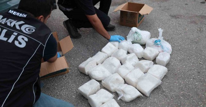 Bardak kolilerinden kilolarca uyuşturucu çıktı: 7 tutuklama