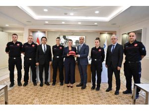 İtfaiye Haftası’nda ‘Pelerinsiz Kahramanlar’a teşekkür