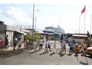 Alanya Limanı, yılın ilk 9 ayında 14 kruvaziyer gemisini ağırladı