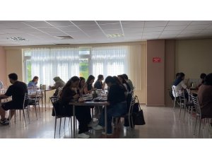 SDÜ’de öğrenciler ’yemekhane fiyatları ve ulaşım’ konularında şikayetçi