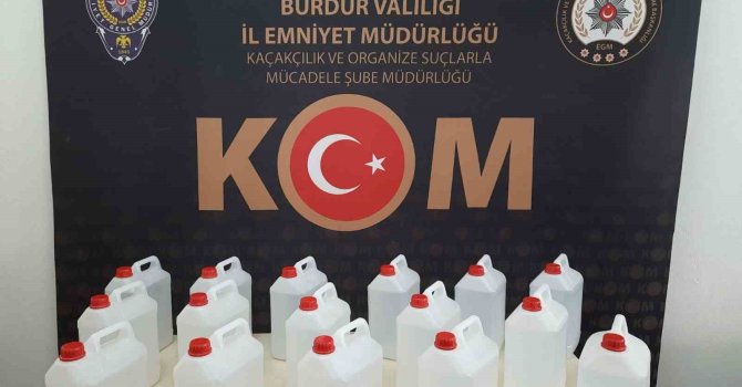 Burdur’da binlerce kaçak ürün ele geçirildi