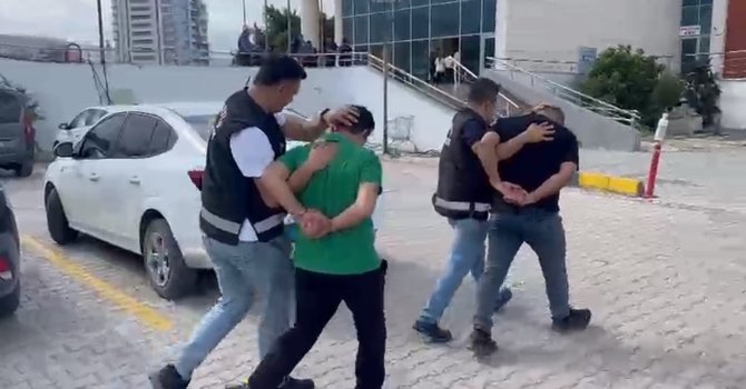 İskenderun’da hapis cezasıyla aranan 2 şahıs yakalandı