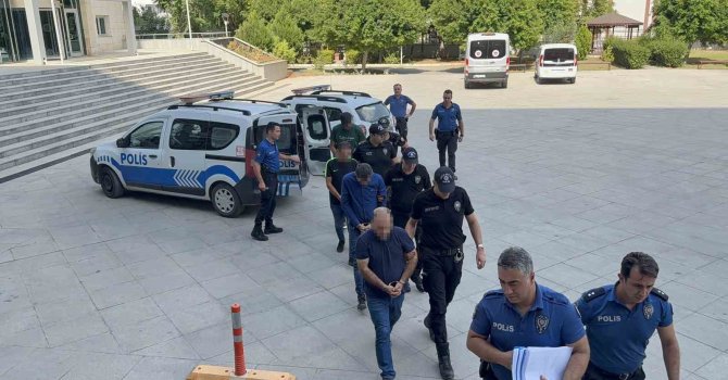 Genç kadının öldüğü asansör kazasıyla ilgili 4 kişi adliyeye sevk edildi